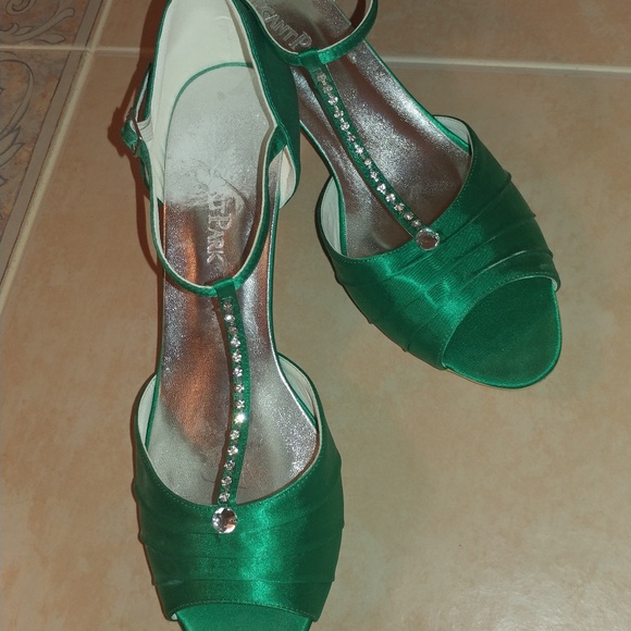 dark teal dress shoes